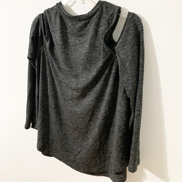 Ann Taylor LOFT Long Sleeve Rounded Neckline Cold Shoulder Gathered Front Top 🩶 - Picture 4 of 8